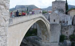 U nedjelju skokovi sa Starog mosta u Mostaru: Dronovi zabranjeni